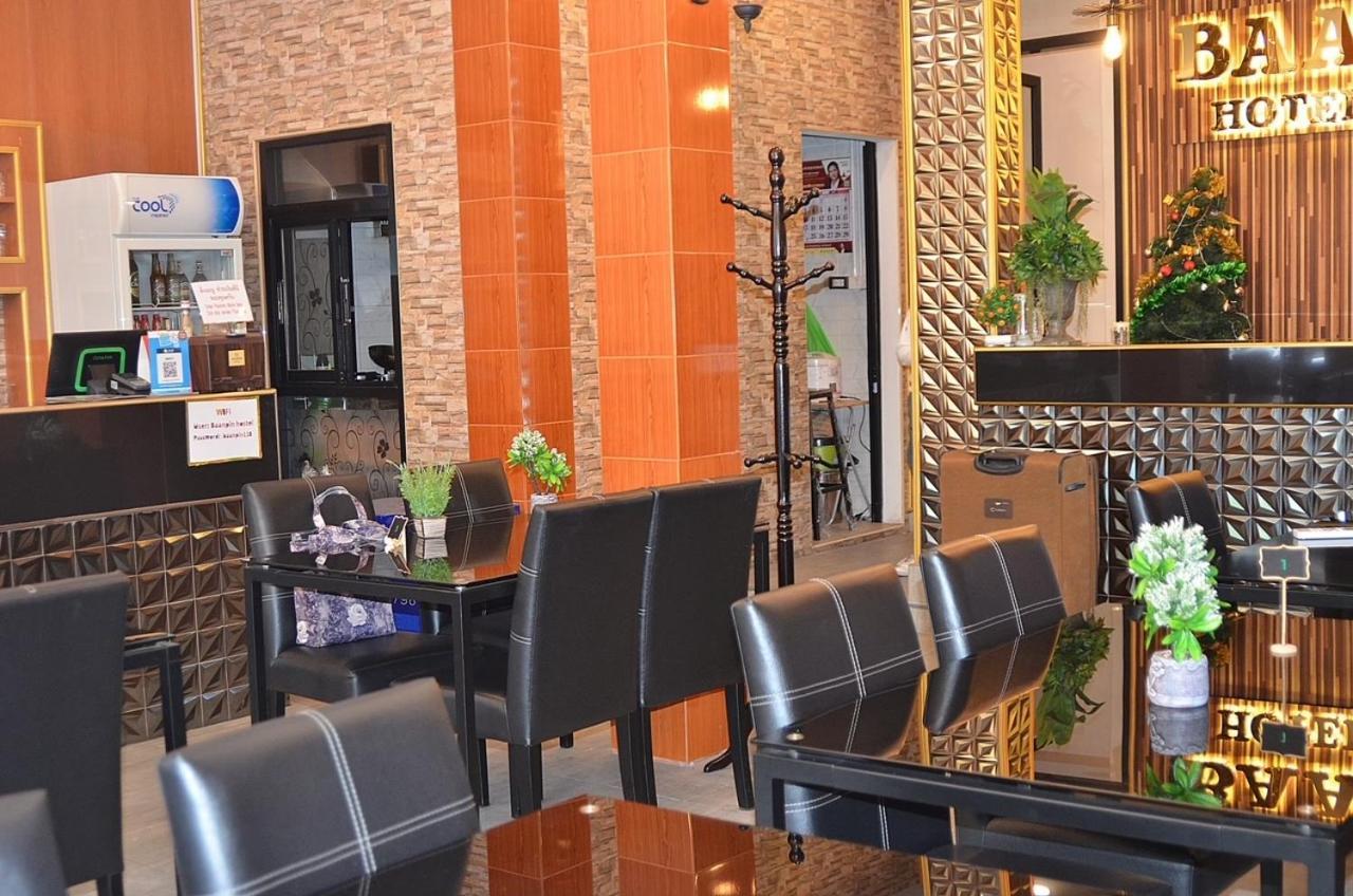 Baanpin Hotel & Cafe Bangkok Buitenkant foto